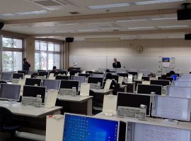 八戸商業高校でITパスポート講座を実施しました！