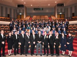 卒業式・祝賀会を行いました。おめでとう！！